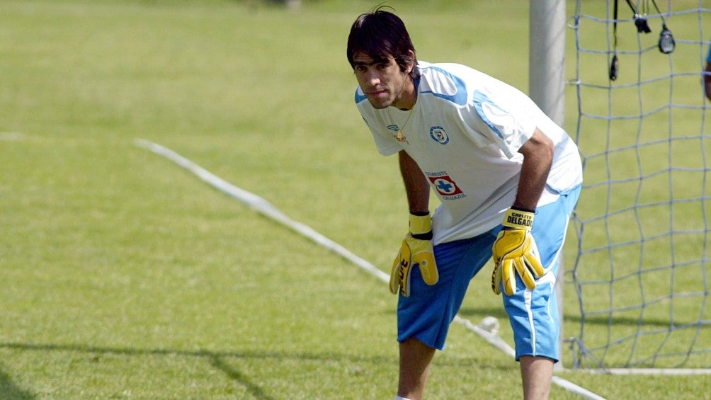 César Delgado durante un entrenamiento con Cruz Azul