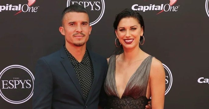 Alex Morgan y su esposo en una gala en Los Ángeles 