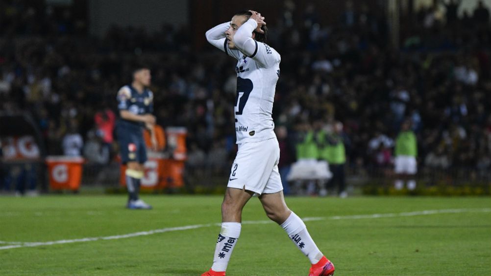 Alan Mozo durante un partido de los Pumas