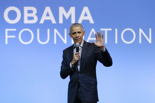 Barak Obama durante un evento de su fundación