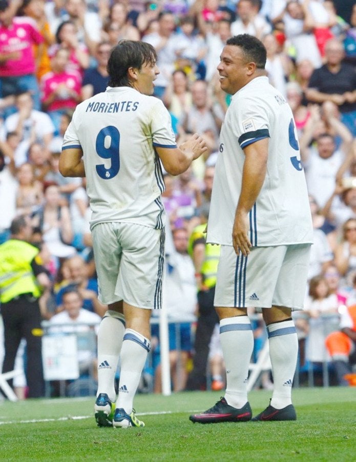 Ronaldo junto a Morientes