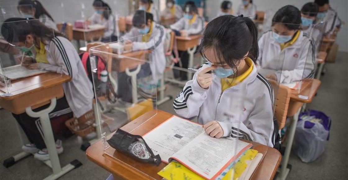 Alumnos de Wuhan volvieron a clases tras la pandemia del Coronavirus