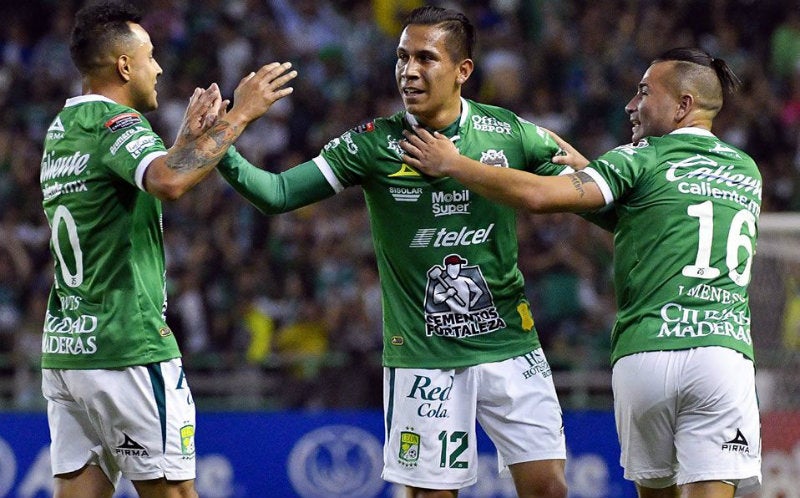 León en festejo de gol