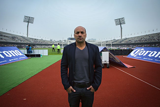 Ailton, en un juego de Pumas en el Olímpico Universitario