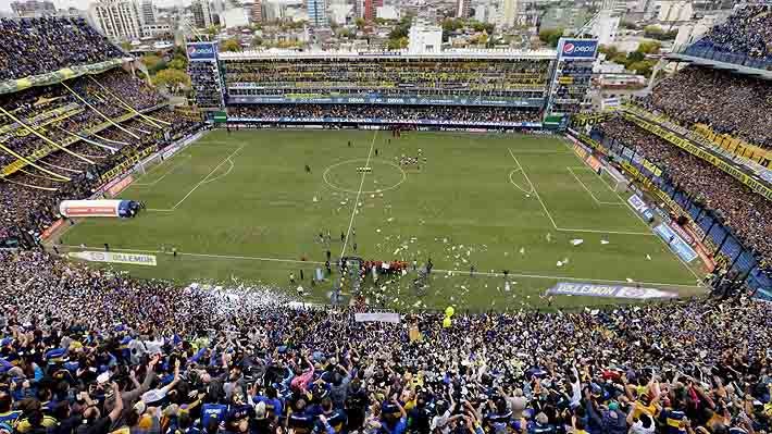 Afición de Boca alienta a su equipo