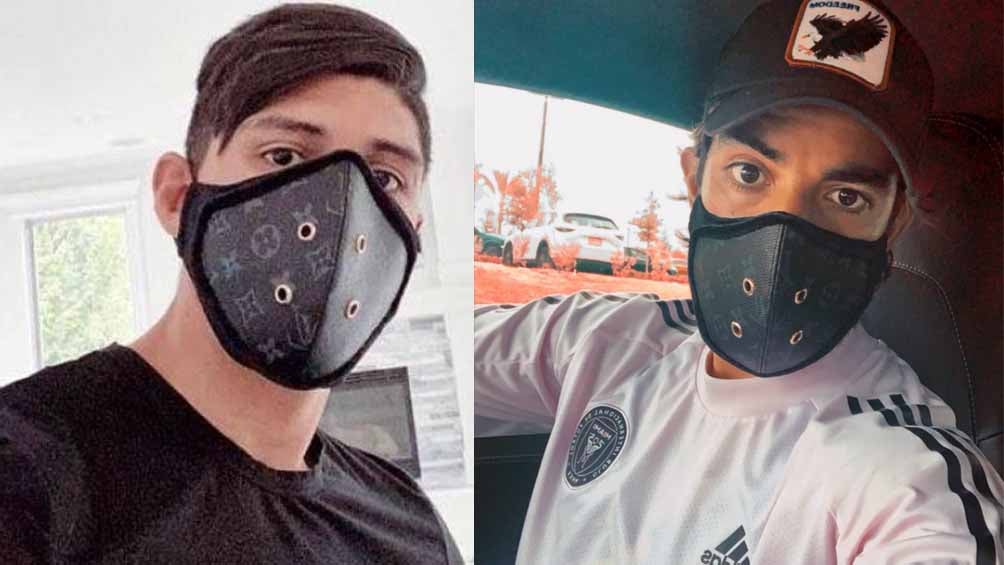 Alan Pulido y Pizarro muestran sus cubrebocas de marca