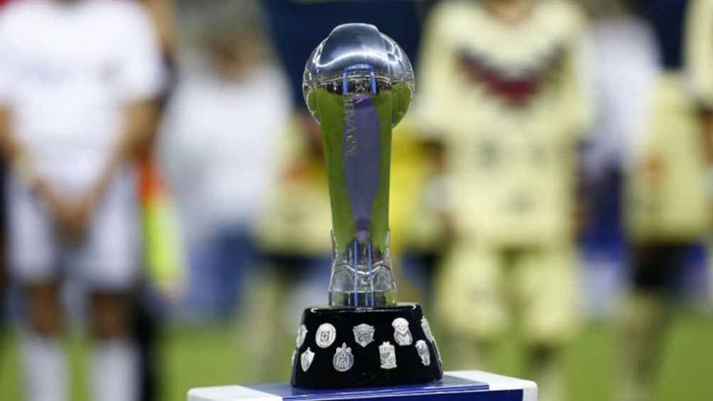 Trofeo de campeón de la Liga MX