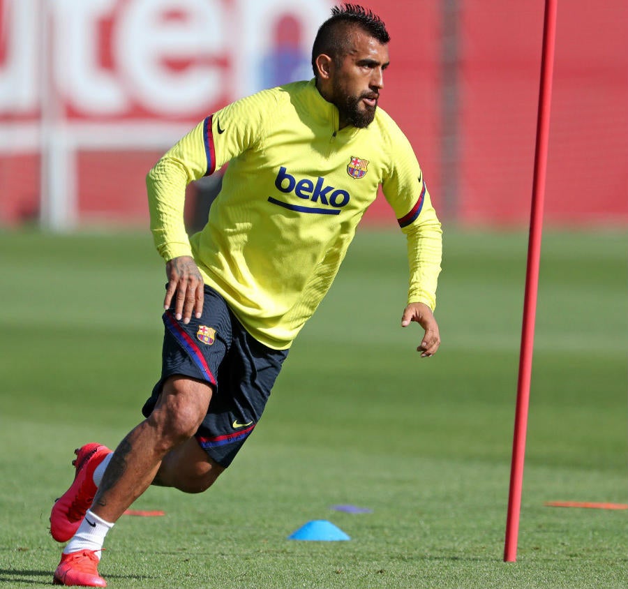 El Rey Arturo se entrena con el Barcelona