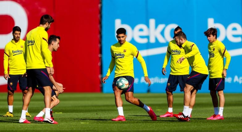 Jugadores del Barça en un entrenamiento