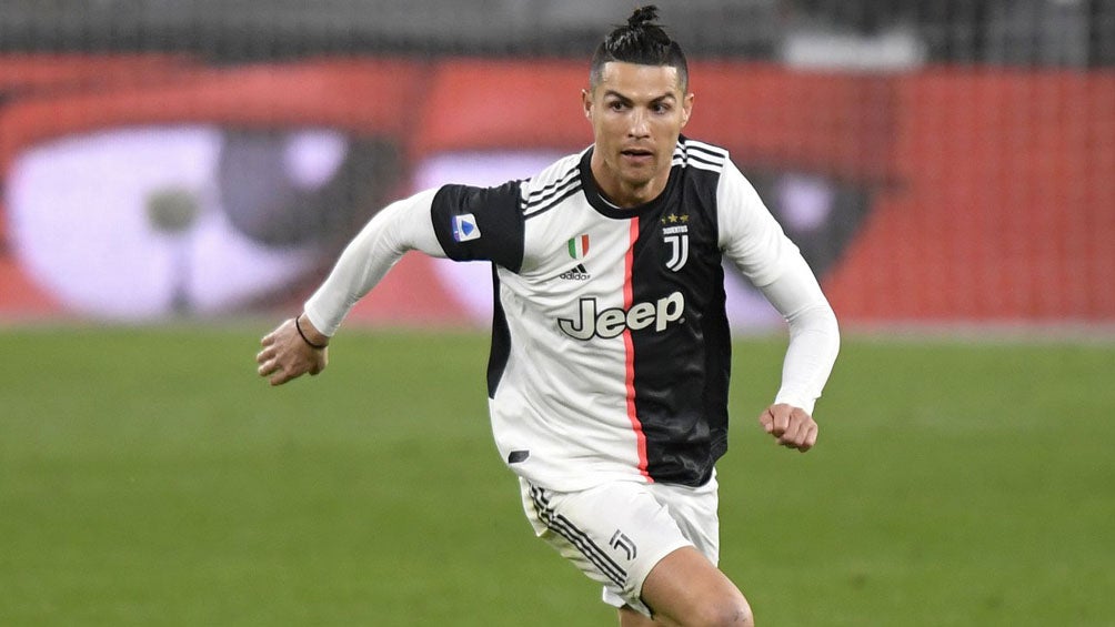 Cristiano Ronaldo durante un duelo con la Juventus 