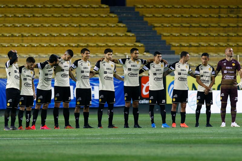 Jugadores de Dorados realizan protesta