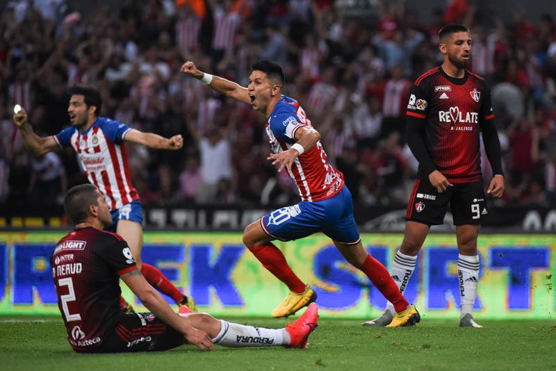 El mediocampista celebra un gol del Rebaño