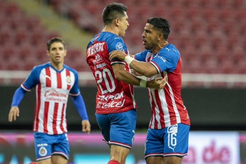 Jesús Molina y Miguel Ponce Festejan un gol