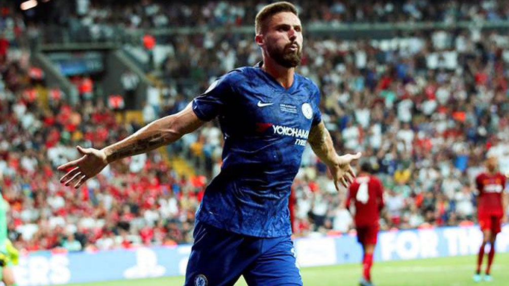 Olivier Giroud celebra aun gol con Chelsea 