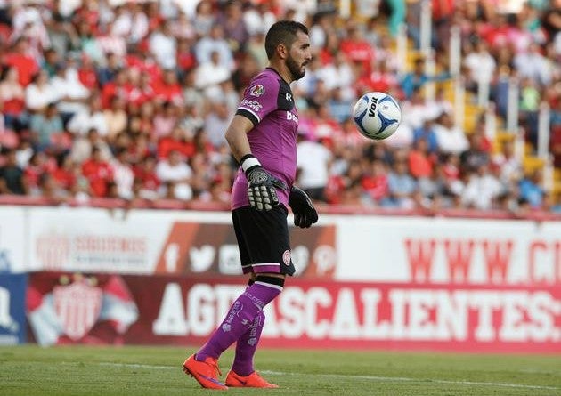 Liborio en un juego con el Toluca 