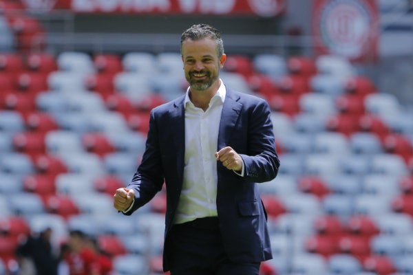 Rafael Puente, técnico del Atlas, en festejo