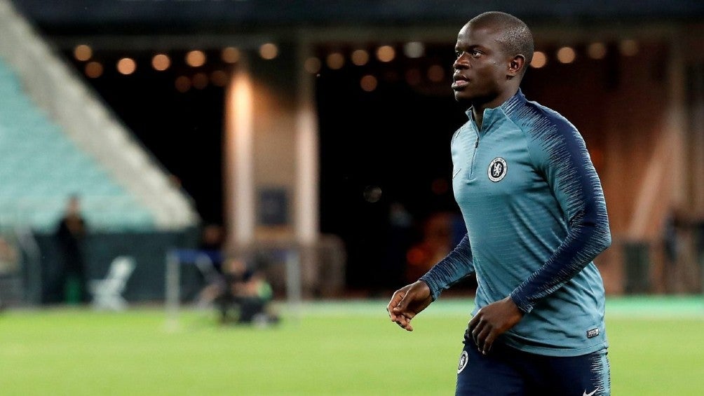 N'Golo Kanté durante un entrenamiento con Chelsea