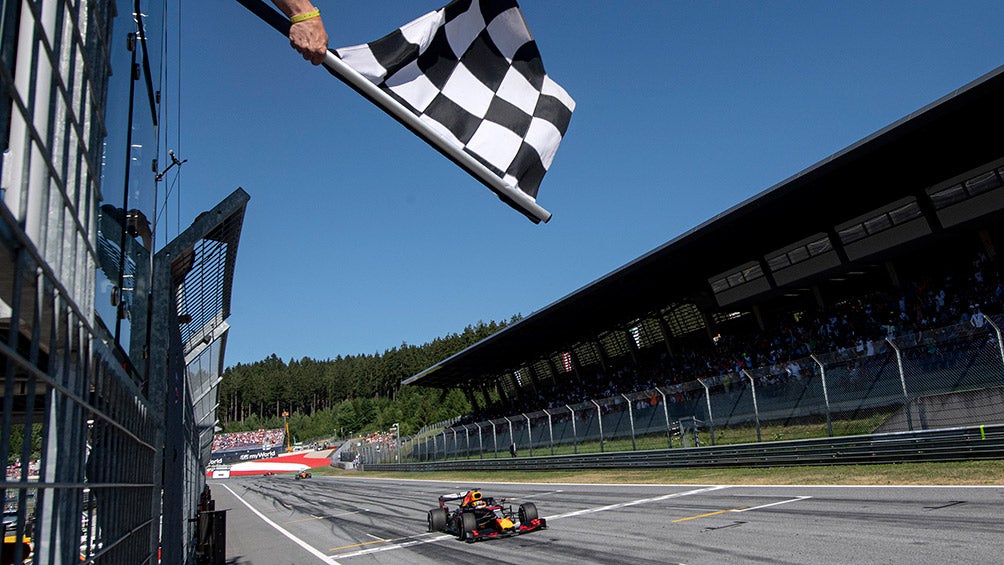 Bandera de cuadros en el GP de Austria