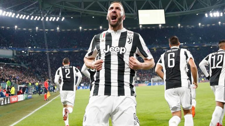 Higuaín celebra una anotación con la Juventus en 2018