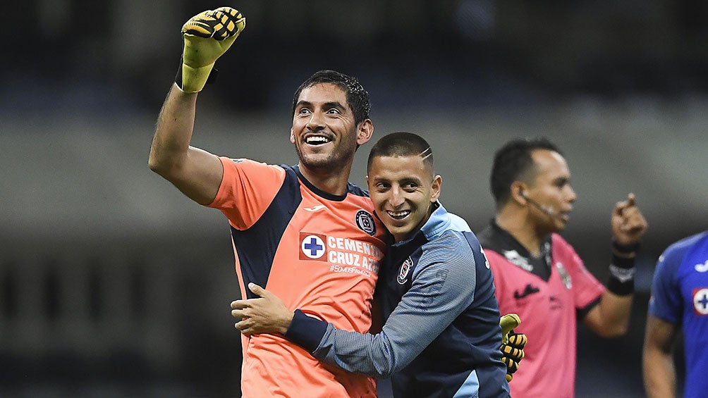 Jugadores de Cruz Azul tras la victoria sobre América