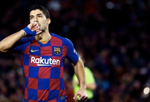 Luis Suárez celebrando una anotación con el Barcelona 