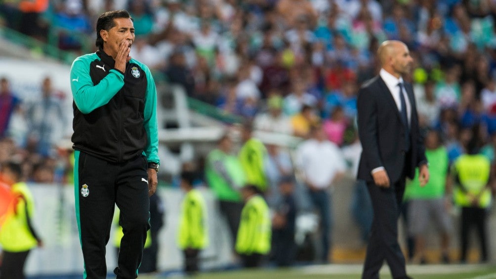 Benjamín Galindo, exauxiliar técnico en Santos