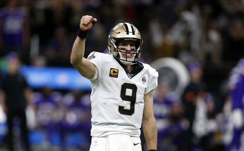 Drew Brees durante un partido de los Saints