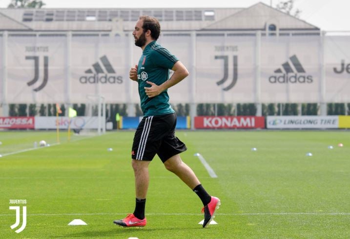 Higuaín, en el entrenamiento de la Juve del 22 de mayo