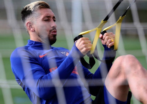 Héctor Herrera en un entrenamiento de los Colchoneros