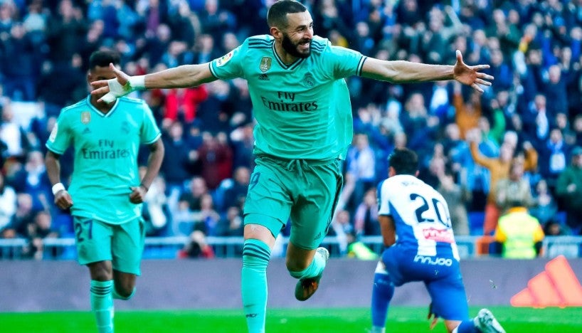 Karim Benzema celebrando un gol con el Real Madrid