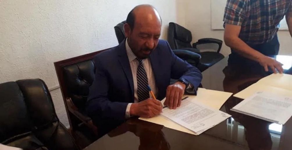 Falleció el presidente municipal de Coyotepec por COVID-19