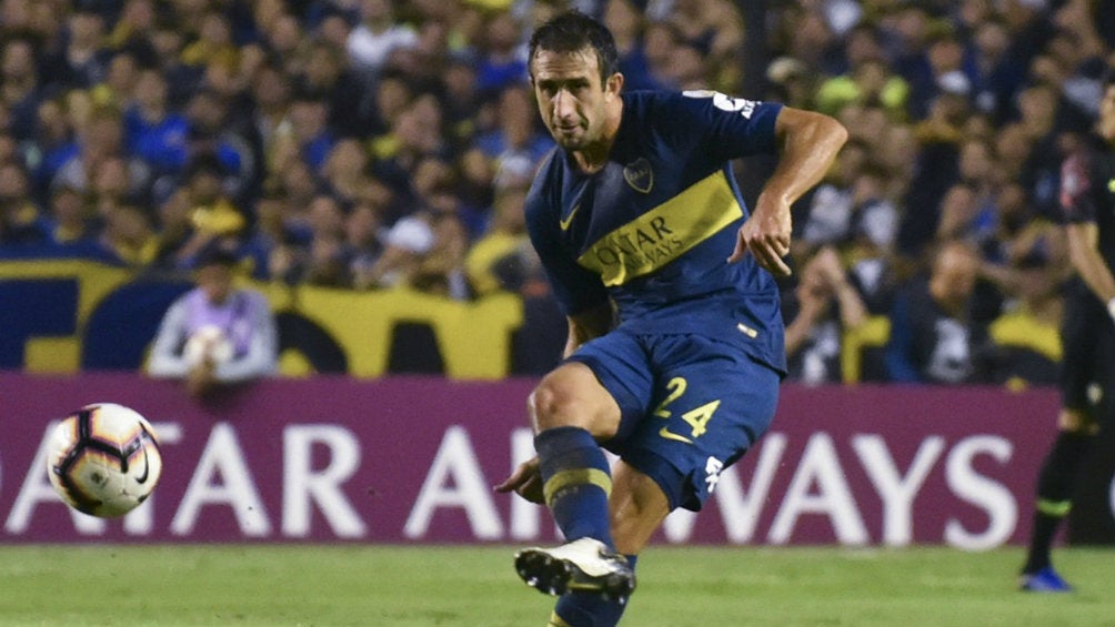 Izquierdoz en partido con Boca