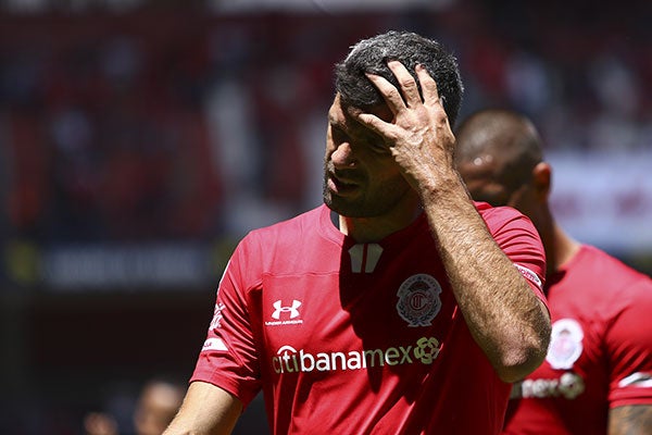 Emmanuel Gigliotti en partido con Toluca