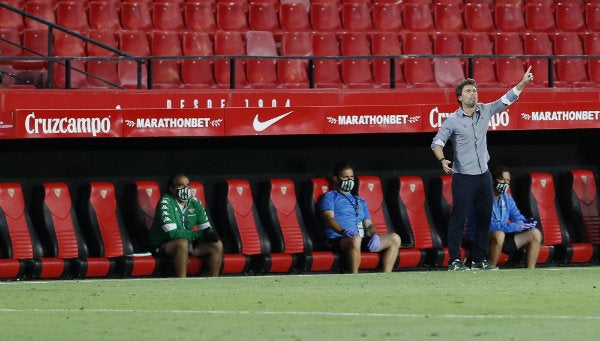 Rubi, técnico del Betis, en el Derbi 