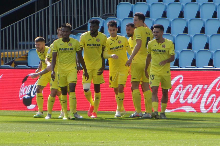 Jugadores del Villarreal celebran el gol de la victoria