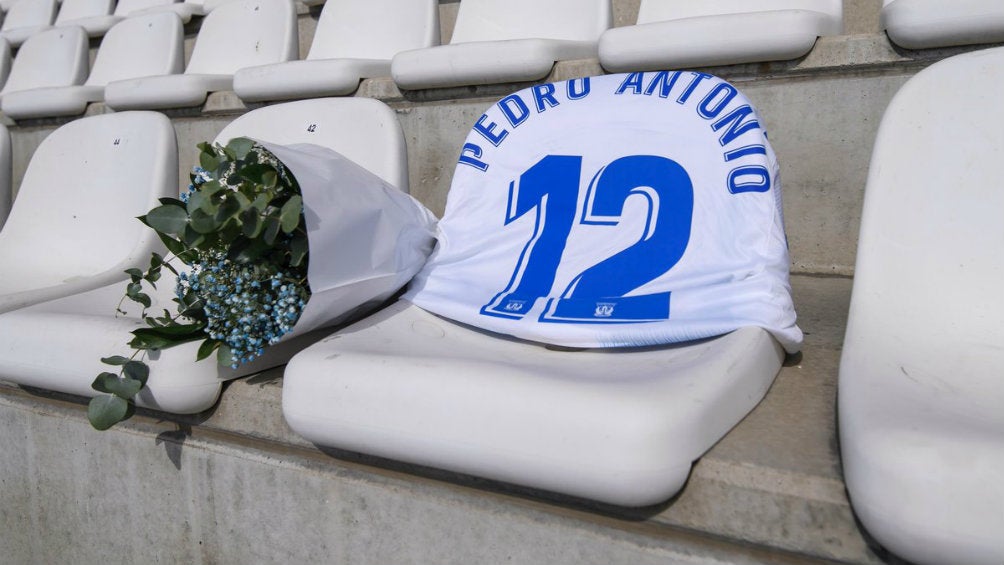 Homenaje a Pedro Antonio, seguidores del Leganés