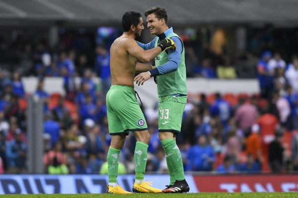 Jurado y Corona en celebración