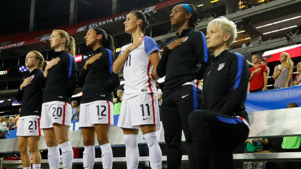 Selección Estados Unidos durante himno