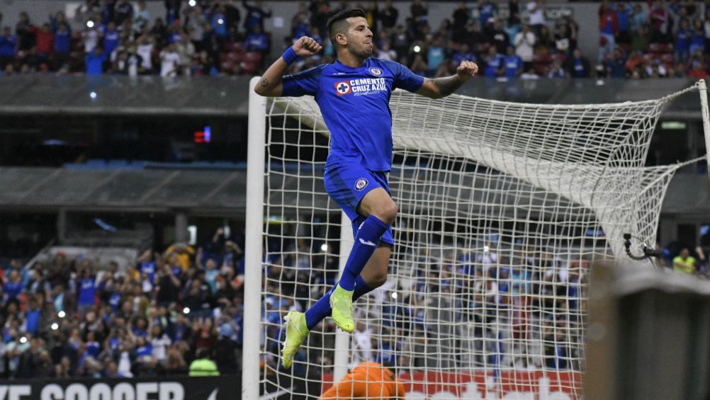 Pablo Ceppelini en celebración con Cruz Azul