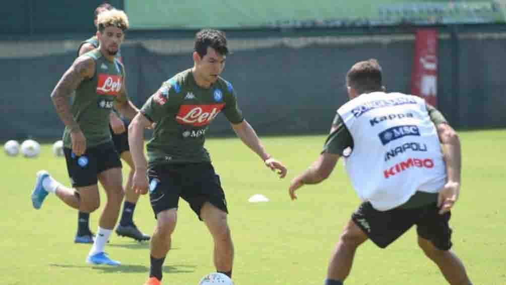 Lozano, en un entrenamiento del Napoli