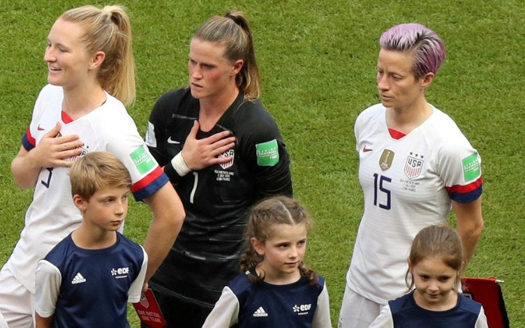 Selección Estados Unidos en himno