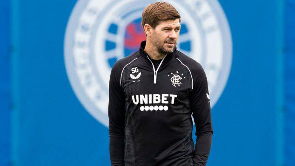 Steven Gerrard durante un entrenamiento del Rangers