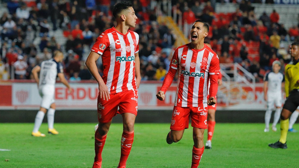 Juan Delgado en festejo de gol