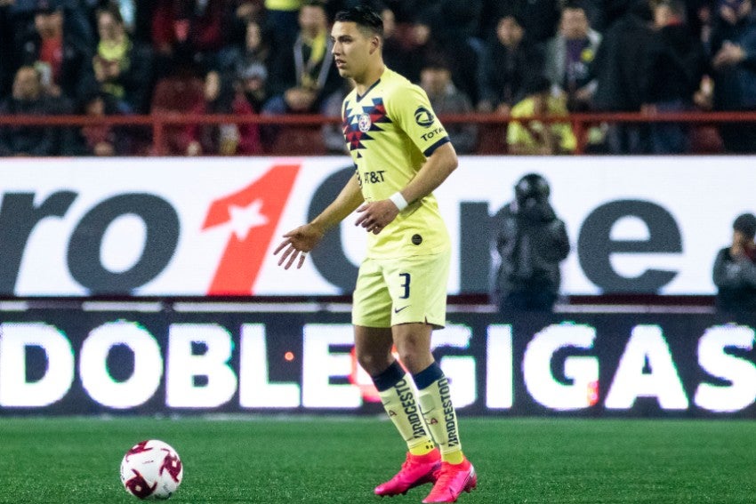 Jorge Sánchez durante un partido con América