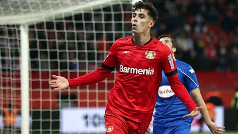 Kai Havertz durante un juego con el Bayer Leverkusen 