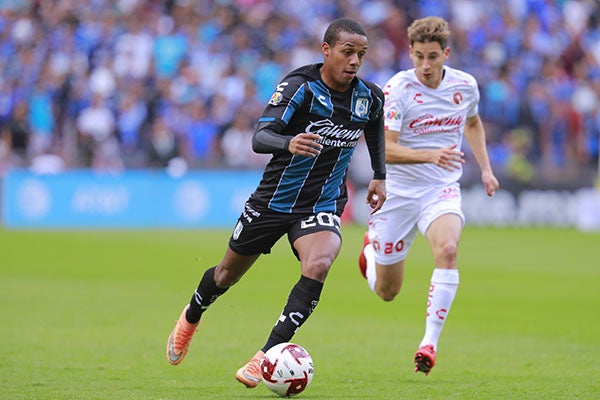 El colombiano en un juego ante Xolos 