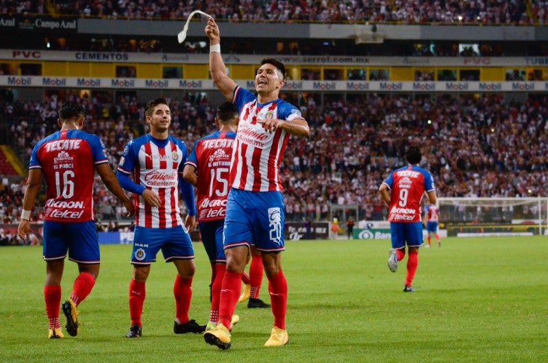 Jesús Molina durante un partido con Chivas