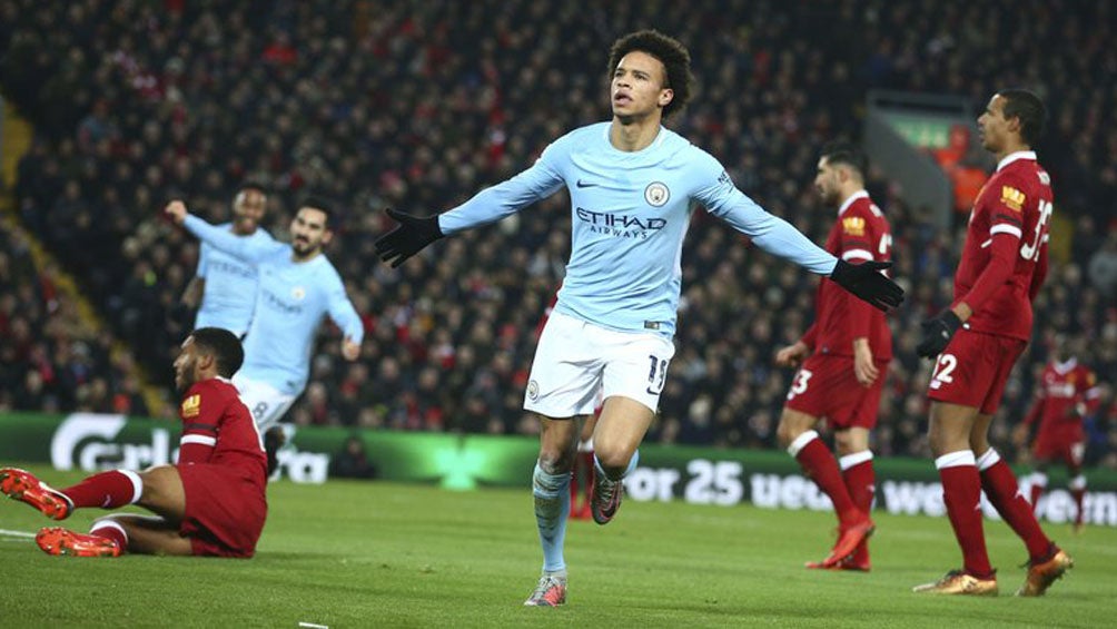 Leroy Sané festeja un gol con el Manchester City 