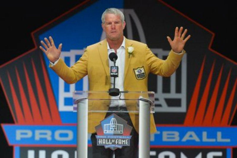 Brett Favre en la ceremonia de inducción al Salón de la Fama