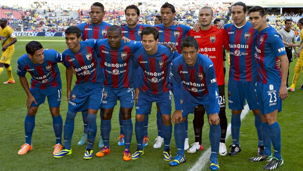 Atlante previo a un partido de Liga MX en el Estadio Azteca